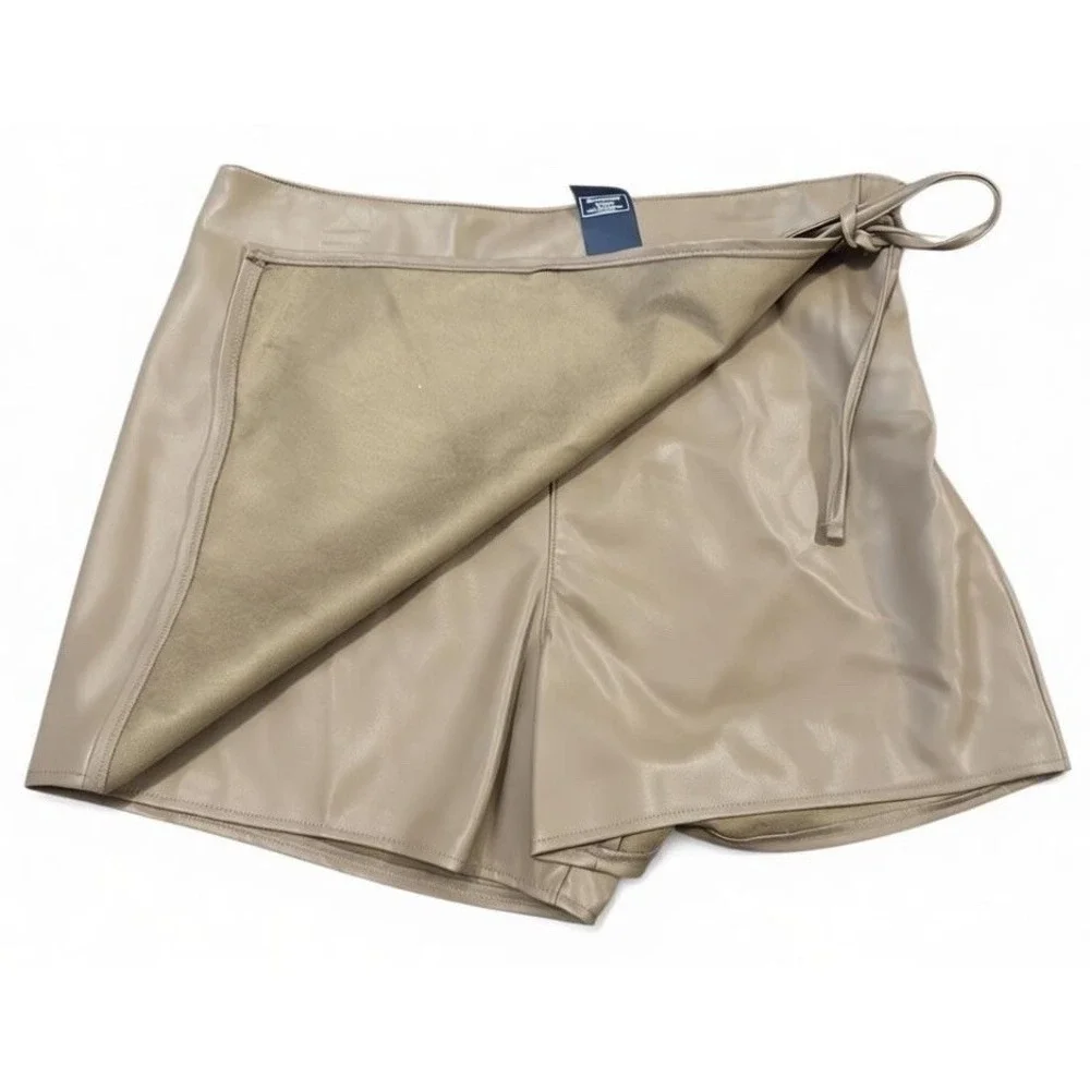 Abercrombie & Fitch Faux Leather Wrap Skort Tan Beige‎ Women's Large